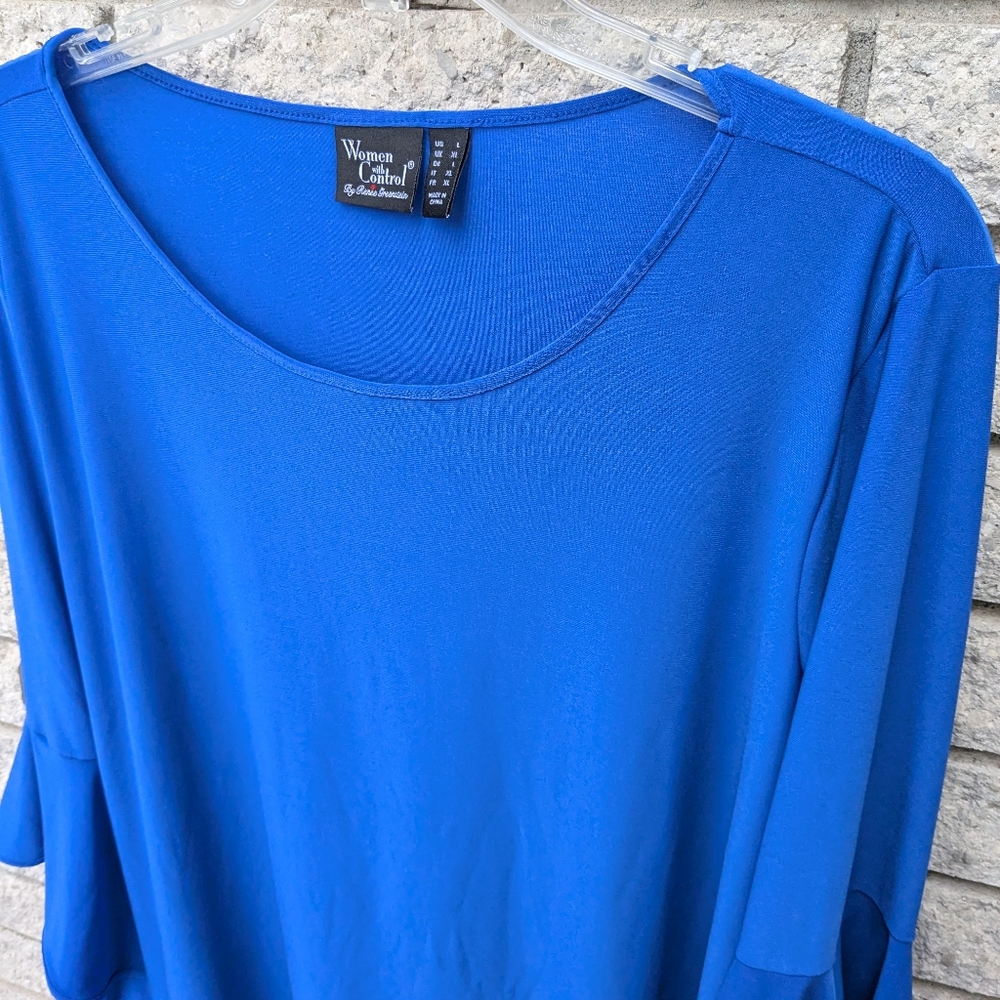 Business Wear Women with Control Blue Flounce Bell Sleeve Top Size Large EUC